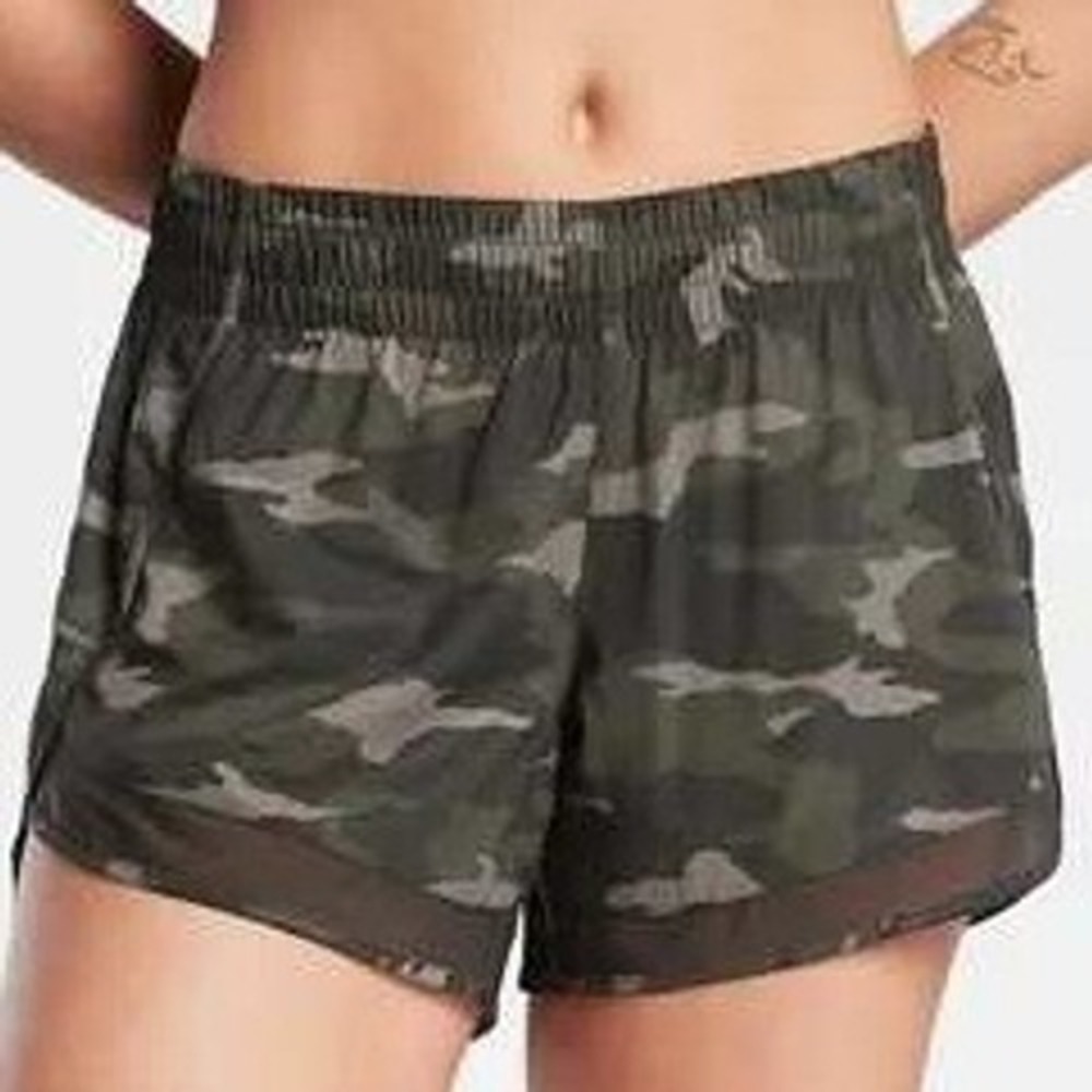 Athleta Small‎ $54 Green Camo Mesh Racer Run Shorts 4" Inseam Built-In Brief